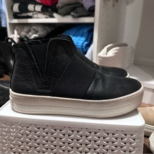 J/Slides Holland Black Platform Sneaker